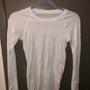 Lululemon Swiftly Tech Long Sleeve